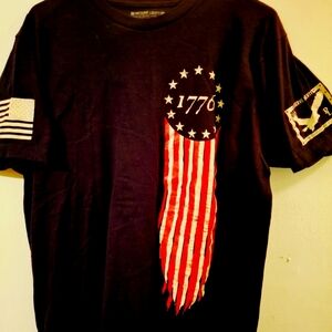 $$USA PATRIOTIC SHIRT! BRAND NEW!! BOUGHT AT GUN SHOW!